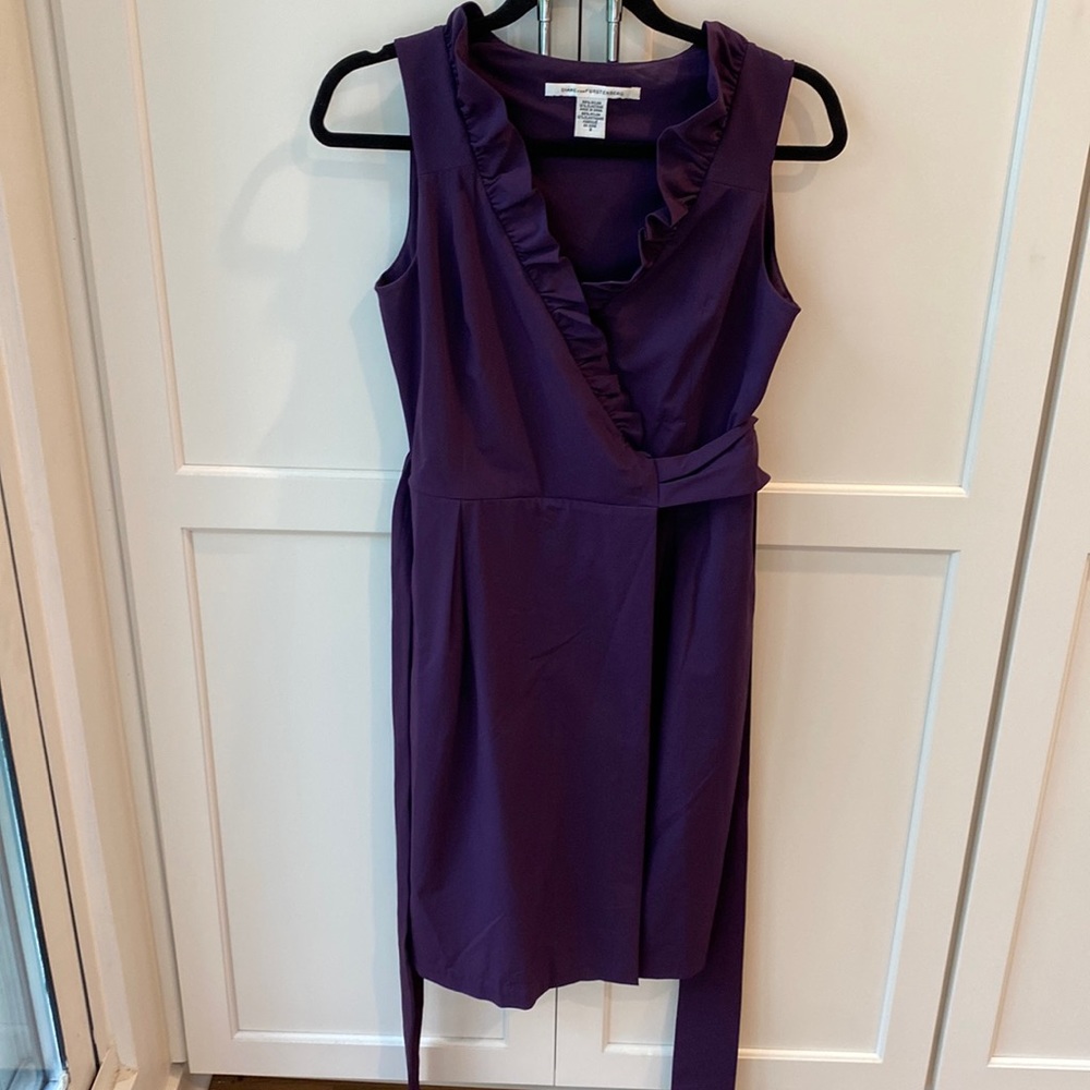 Diane vonFurstenbug  wrap dress, many ways to tie the sash in front or in back.